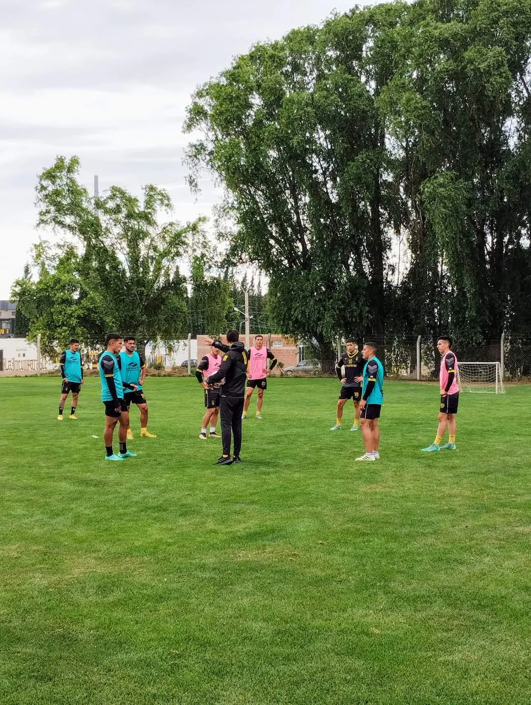 EL AURINEGRO TUVO SU ÚLTIMO ENTRENAMIENTO DEL AÑO