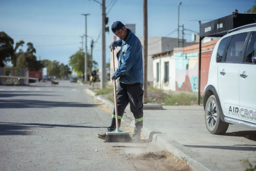Ambiente va a tu barrio en el Gregorio Mayo (1)