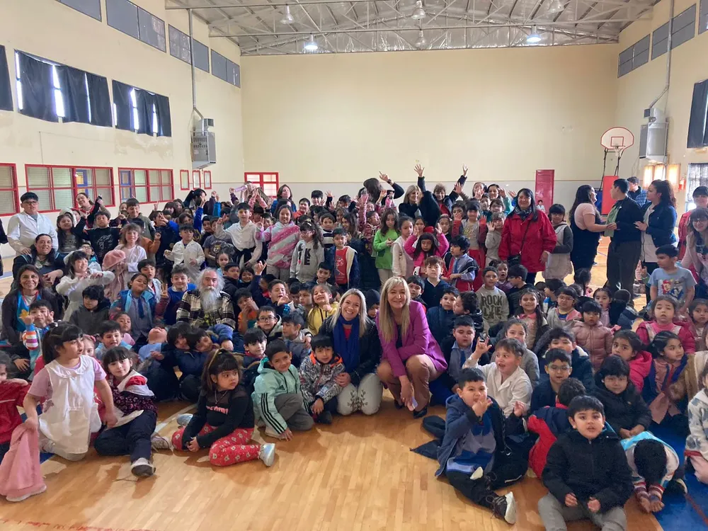 Actividades en escuelas de la ciudad, enmarcadas en la Feria Municipal del Libro (1)