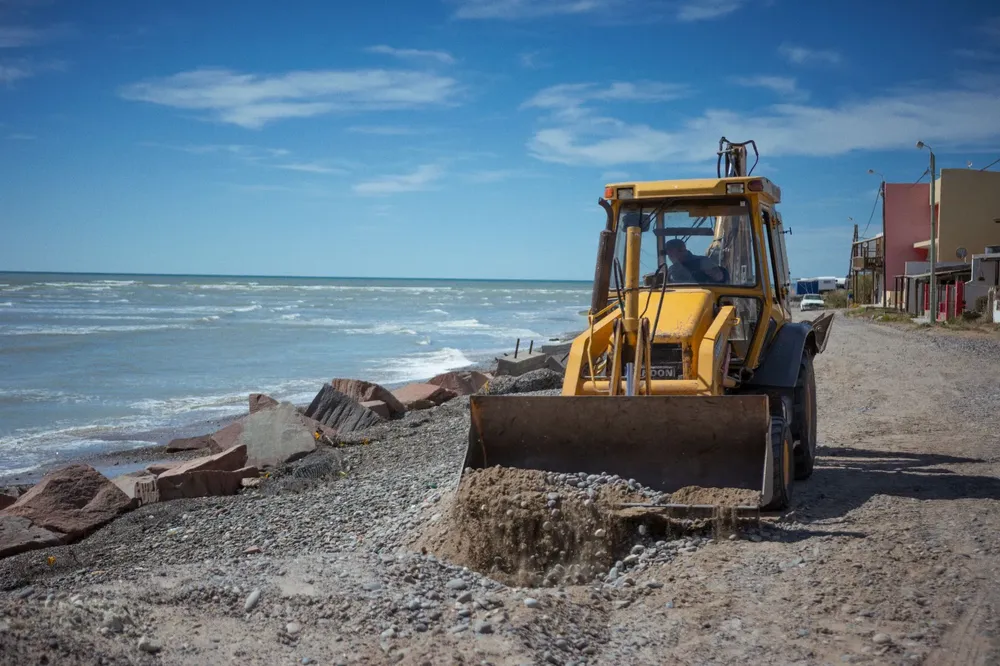 Acondicionamiento de las calles en Magagna (2)