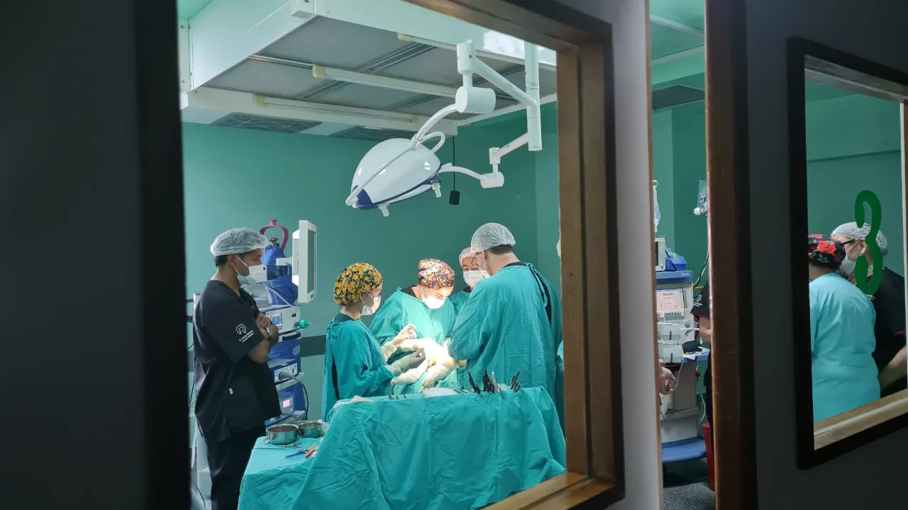La cirujia fue realizada con presencia de especialistas del Garrahan