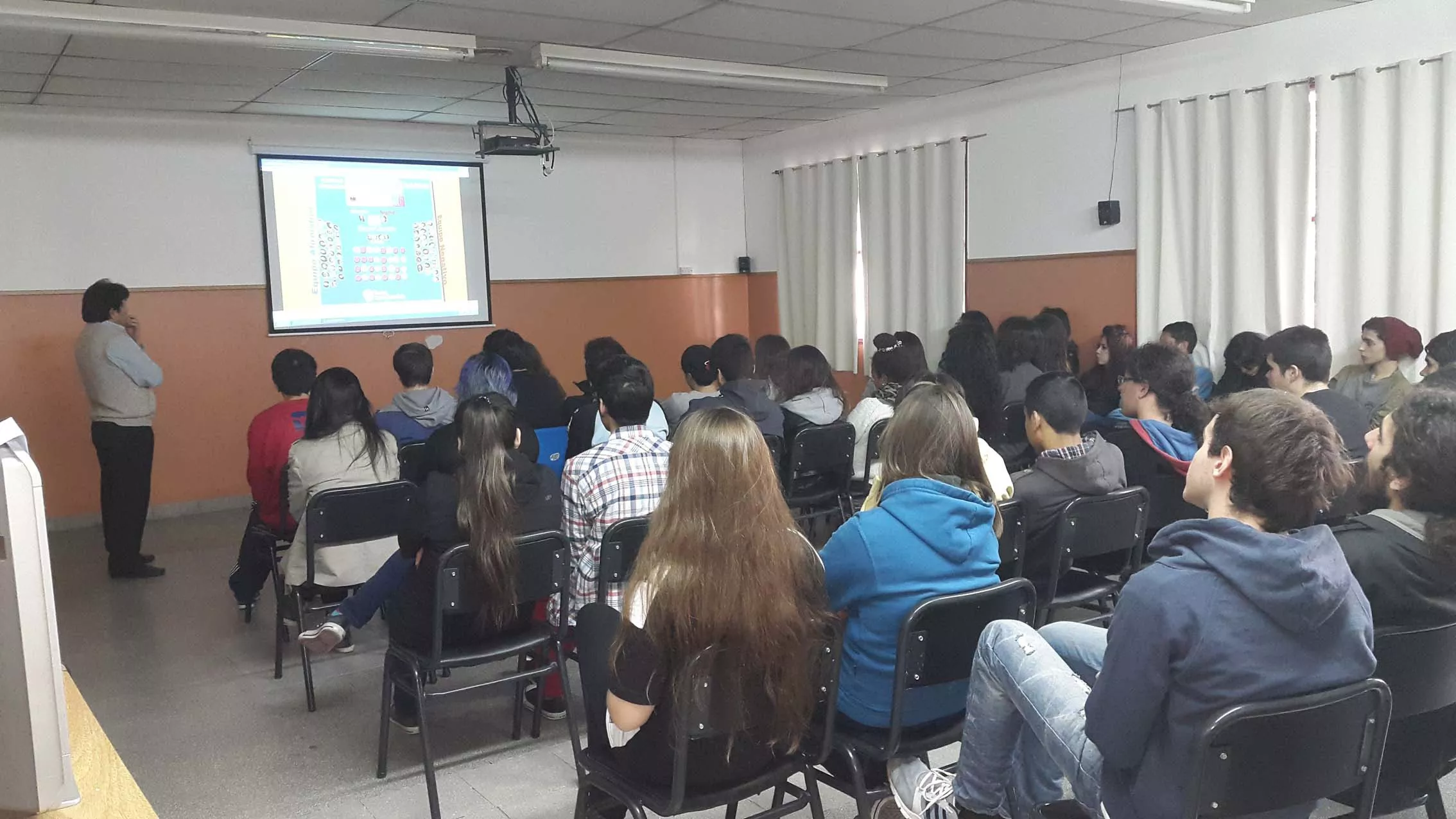 CAPACITACIONES PARA MUNICIPIOS, COMUNAS Y COOPERATIVAS DE TRABAJO