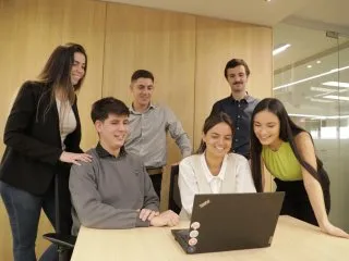 Jóvenes emprendedores