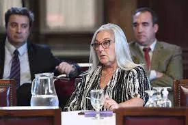 Senadora Edith Teenzi
