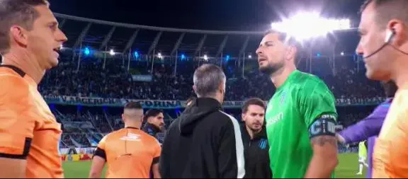 El árbitro Nicolás Lamolina explicó su fallo