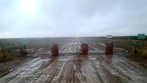 Caminos anegados en península