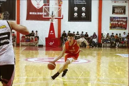 Huracán se quedó con el partido más cerrado