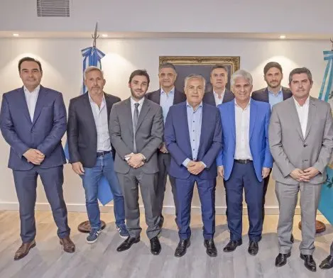 Gobernadores electos podrán pagar el aguinaldo