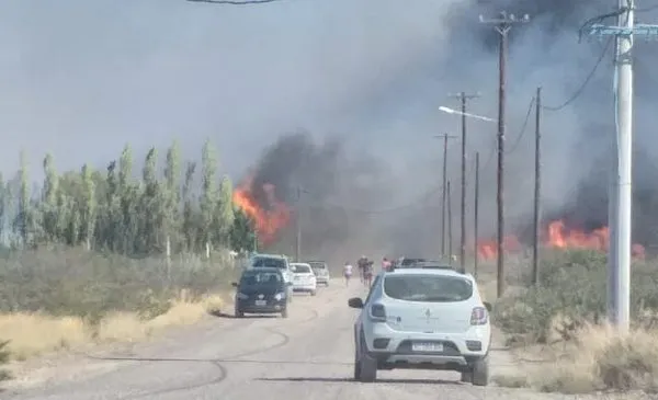 Incendio en el Área El Doradillo
