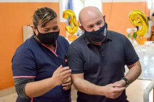 SASTRE VISITÓ EL HOGAR DE ADULTOS MAYORES “HEBRAS DE PLATA”