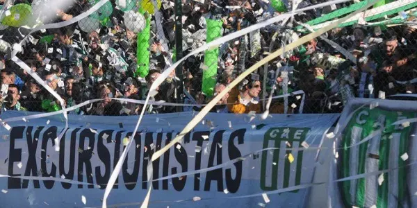 En un partido inédito con ambas hinchadas presentes, Excursionistas busca otro batacazo frente al favorito Argentinos Juniors