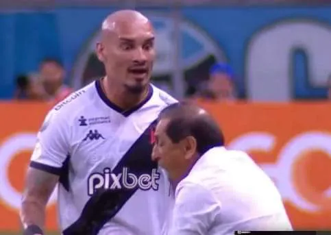 RAMÓN DÍAZ SE ENOJÓ FEO CON UN JUGADOR