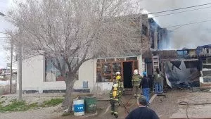 Voraz incendio en Madryn