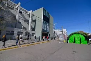 CARPA SANITARIA TRELEW FRENTE AL HOSPITAL