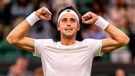 ETCHEVERRY LE GANÓ CON AUTORIDAD A MURRAY
