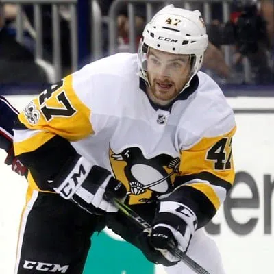 LA INSÓLITA MUERTE DE UN JUGADOR DE HOCKEY SOBRE HIELO