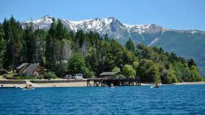 Paisaje de verano en Esquel