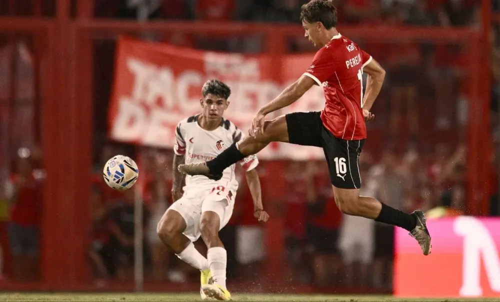 Independiente y Estudiantes igualaron 1-1 en un partido cambiante