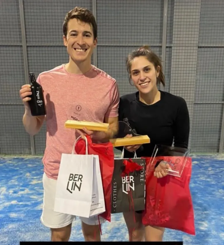 CALVIÑO Y ROWLANDS FESTEJARON EN EL TORNEO MIXTO