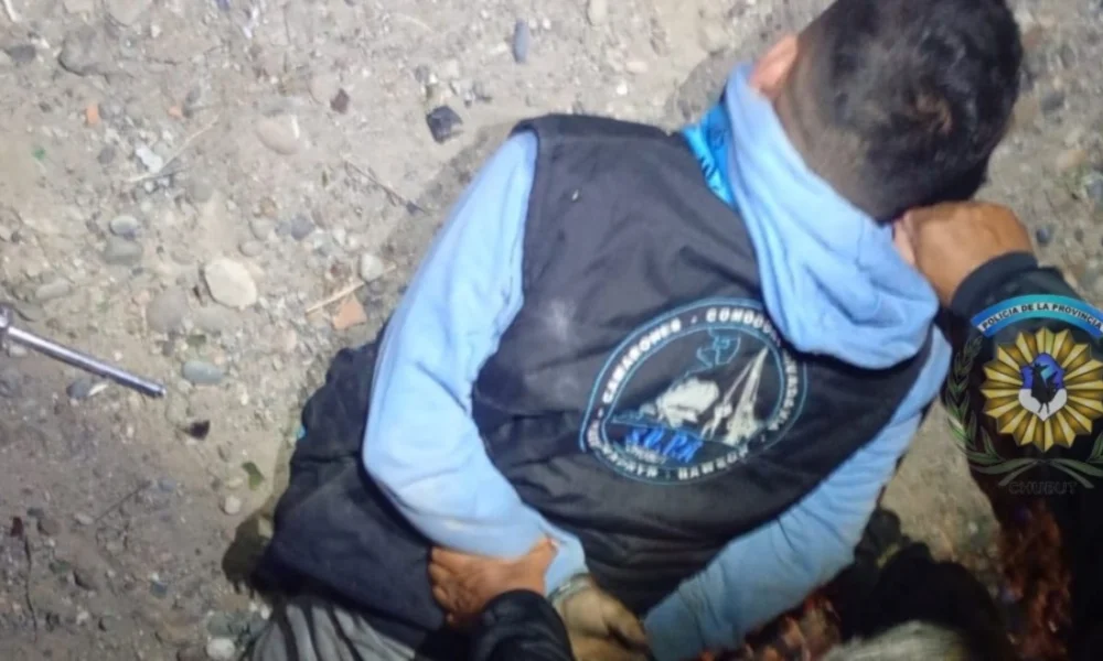 detenido por robar ruedas de una camioneta