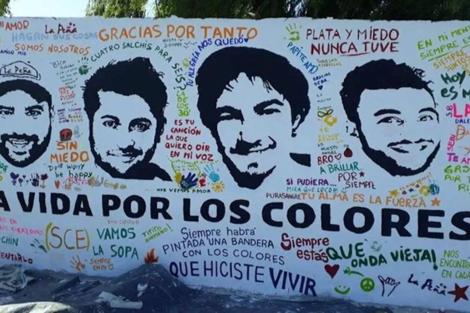 Mural de la tragedia de Lobos-