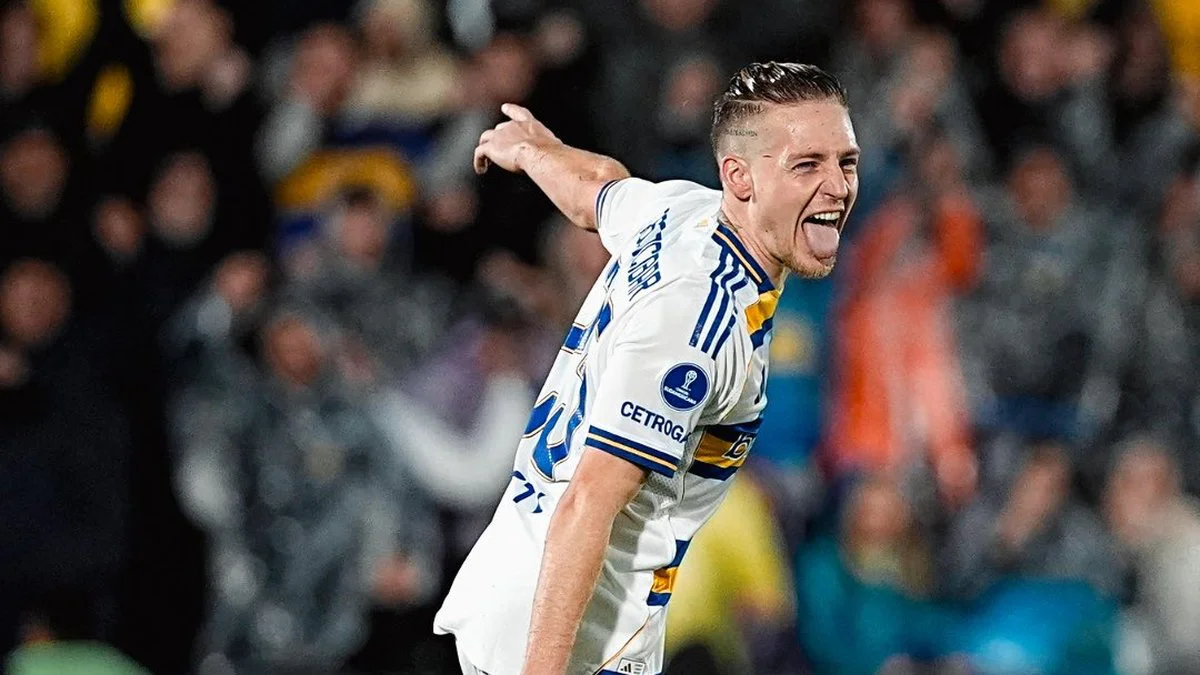 Santiago Ascacibar. Foto X @BocaJrsOficial