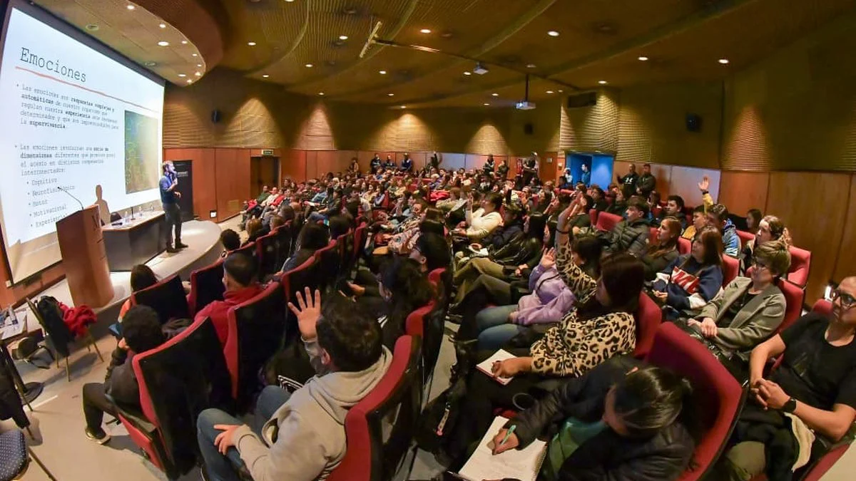 Brindan herramientas sobre salud mental en el ámbito deportivo
