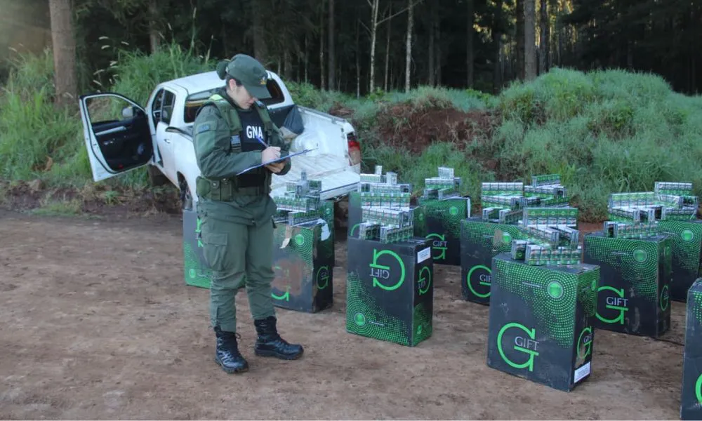 Secuestran más de 25 mil paquetes de cigarrillos de contrabando