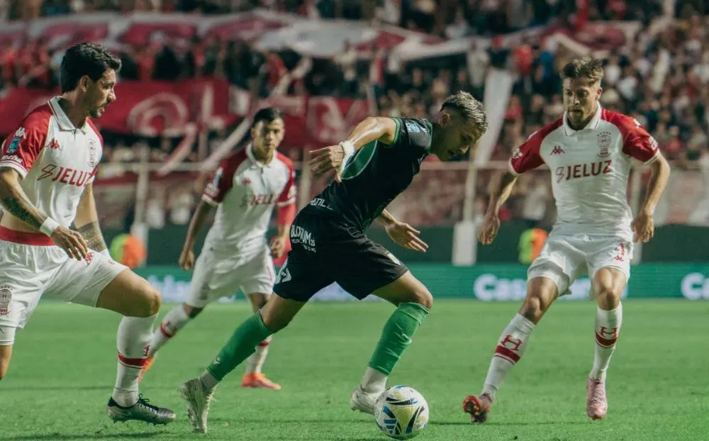 Huracán igualó sobre el cierre ante Banfield en un debut intenso
