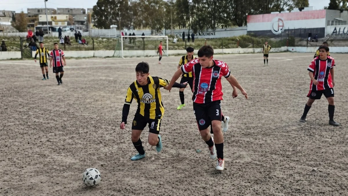 Alumni vs. Deportivo Madryn. Foto Francisco Tramontana.