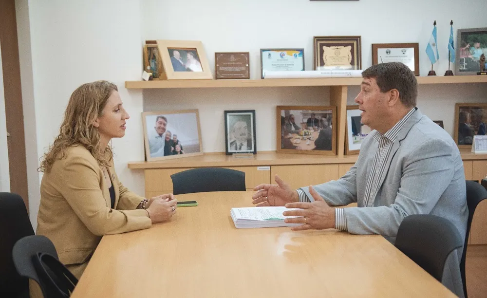 Positivo encuentro de Biss y Peralta con eje en los desafíos de trabajo sobre obras