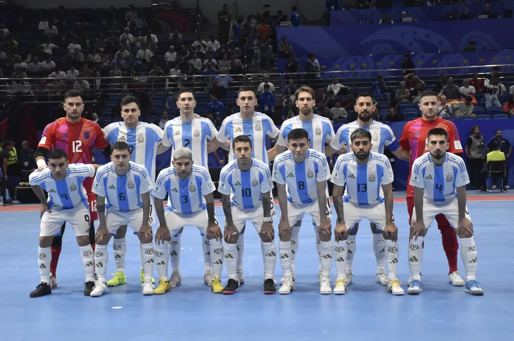 Argentina le gano 7-1 a Ucrania