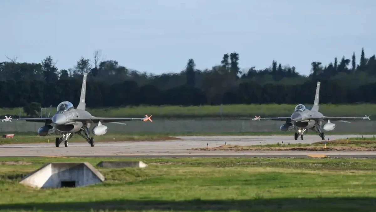 F-16