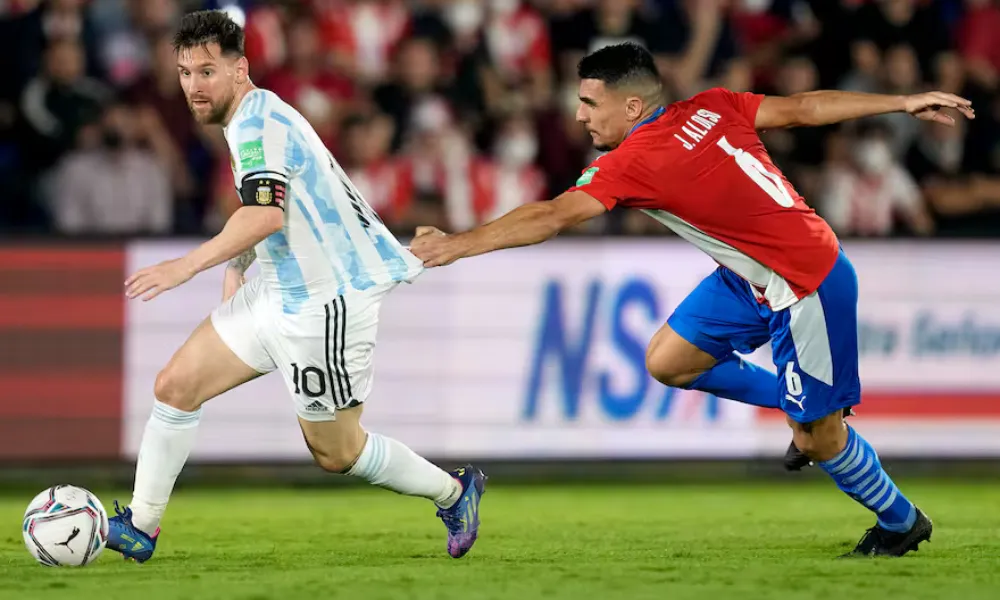 Messi ante Paraguay