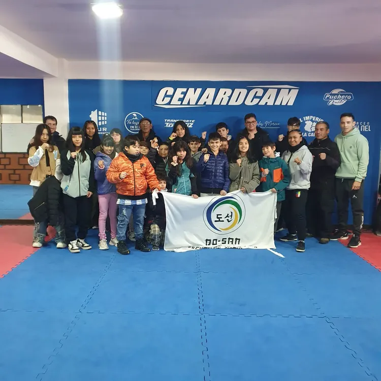 LA ESCUELA DE TAEKWONDO DOSAN VIAJA A COMODORO