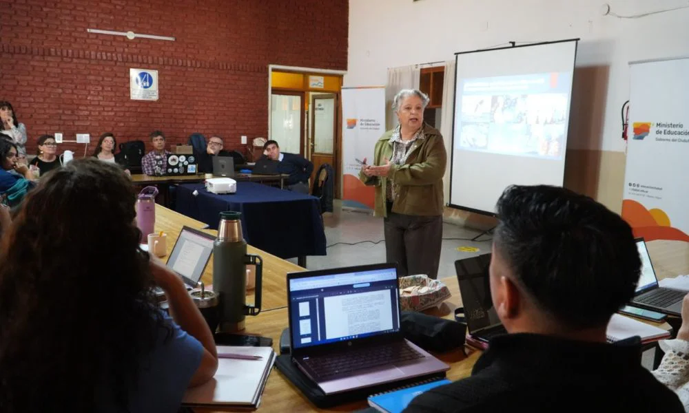 Seis escuelas de Chubut prueban una secundaria más pegada al trabajo