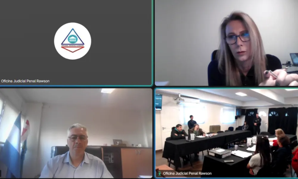 Audiencia en la oficina penal de Rawson