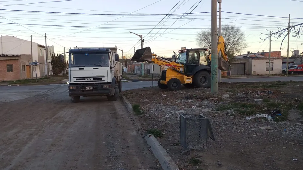 Limpieza en el barrio Sarmiento