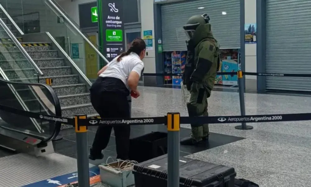 Amenaza de bomba en aeropuerto