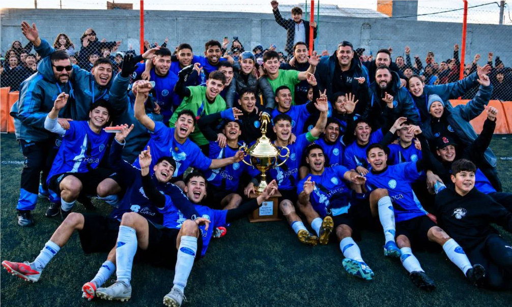 El equipo de Trelew perdió 3-1 en la revancha, igualó la serie en el resultado global.