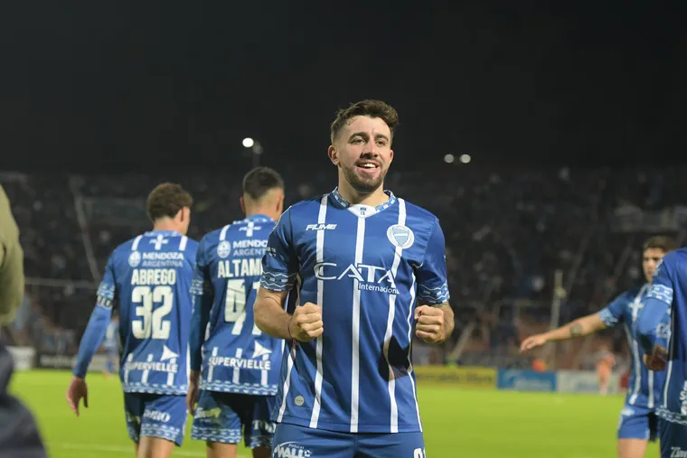 El “Tomba” selló su pase a octavos de la Sudamericana con un 2-2 en casa ante Atlético Grau. Un partido vibrante que mantuvo la expectativa hasta el último minuto.