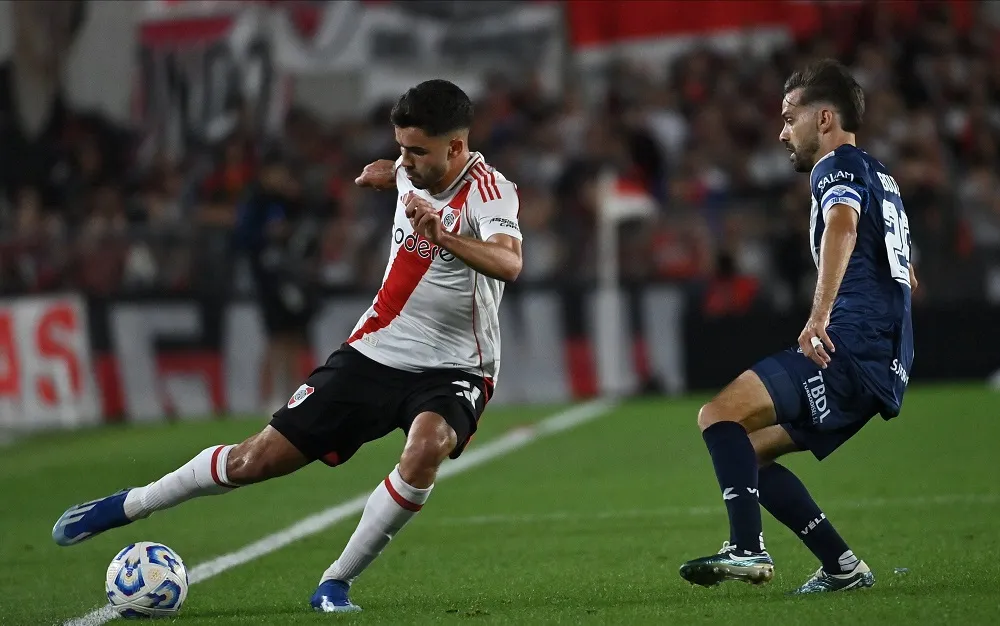 RIVER VELEZ_11zon_11zon