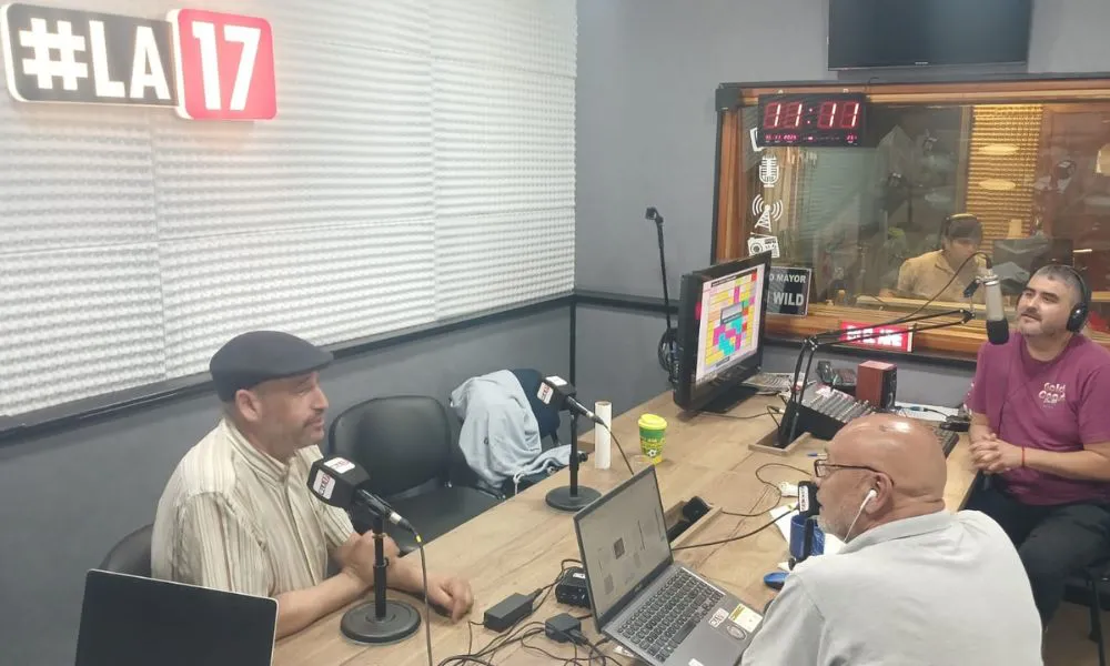 Diego Lacunza en los estudios de LU 17