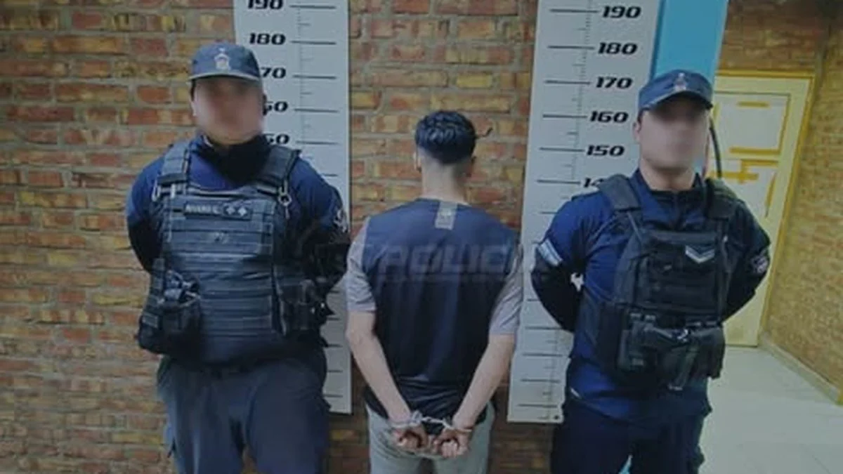Demoran a un joven por presunta portación ilegal de arma