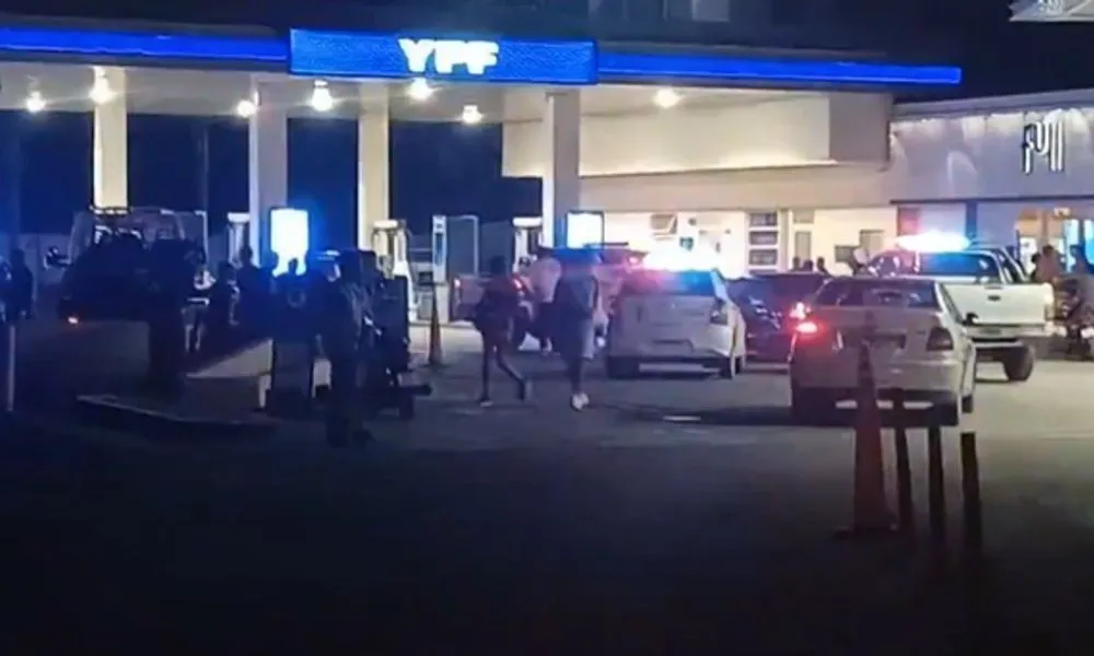 Un hombre murió baleado en una estación de servicio