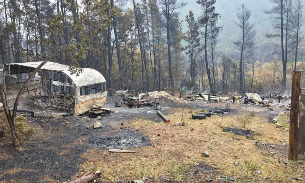 Incendio en El Pedregoso hacia Epuyen 3