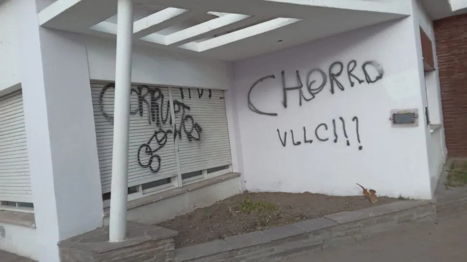 Local de Coliñir vandalizado