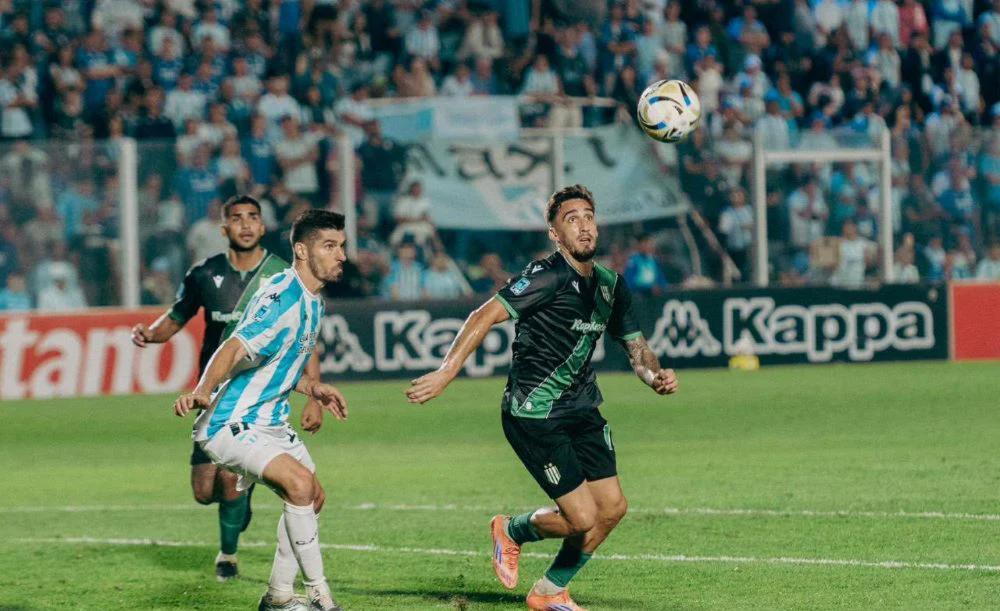 Ganaba con claridad en casa, pero una desatención a los 44 minutos le dio vida a Banfield.