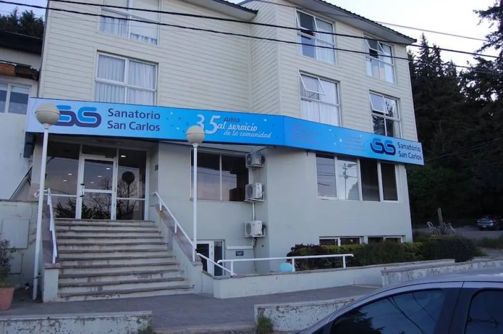 hospital san carlos cariloche