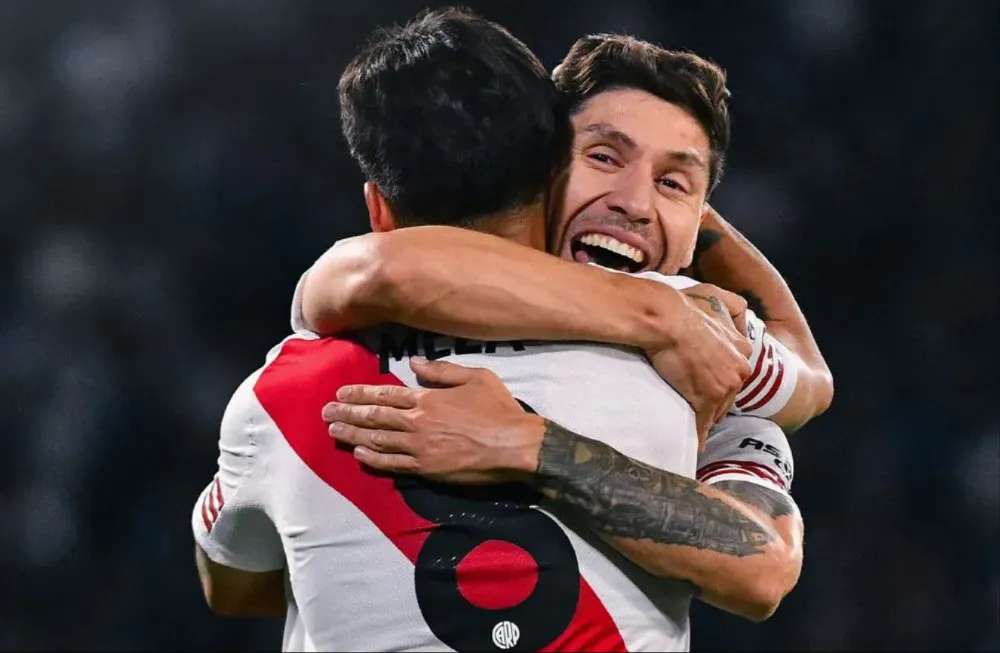 River le ganó 2-0 a Talleres en Córdoba. El partido se jugó en el estadio Mario Alberto Kempes